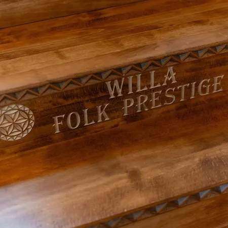 Folk Prestige *