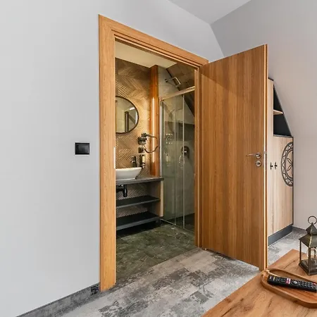 Folk Prestige Bed & Breakfast