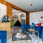 Bed & Breakfast Folk Prestige 3*